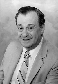 Emil Wolf 1978 Osa President.jpg